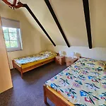 Prázdninový dům Dom Letniskowy Nad Jeziorem Lodz Wioslowa I Kajak Gizycko Storczykowa 26 Wilkasy (Gizycko)